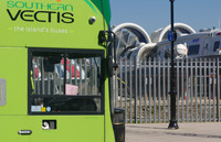 Hovercraft_bus_Ryde_Interchange