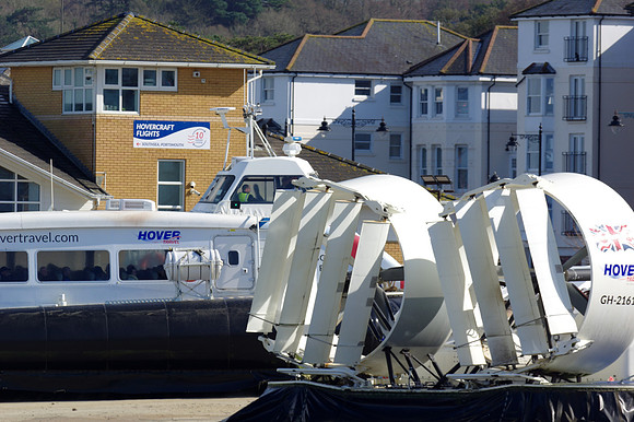 Ryde_Hover_Terminal2
